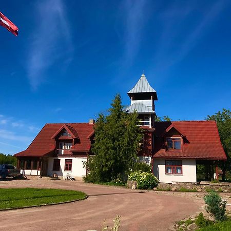 Hotel Pilskalni Ivande Exterior foto