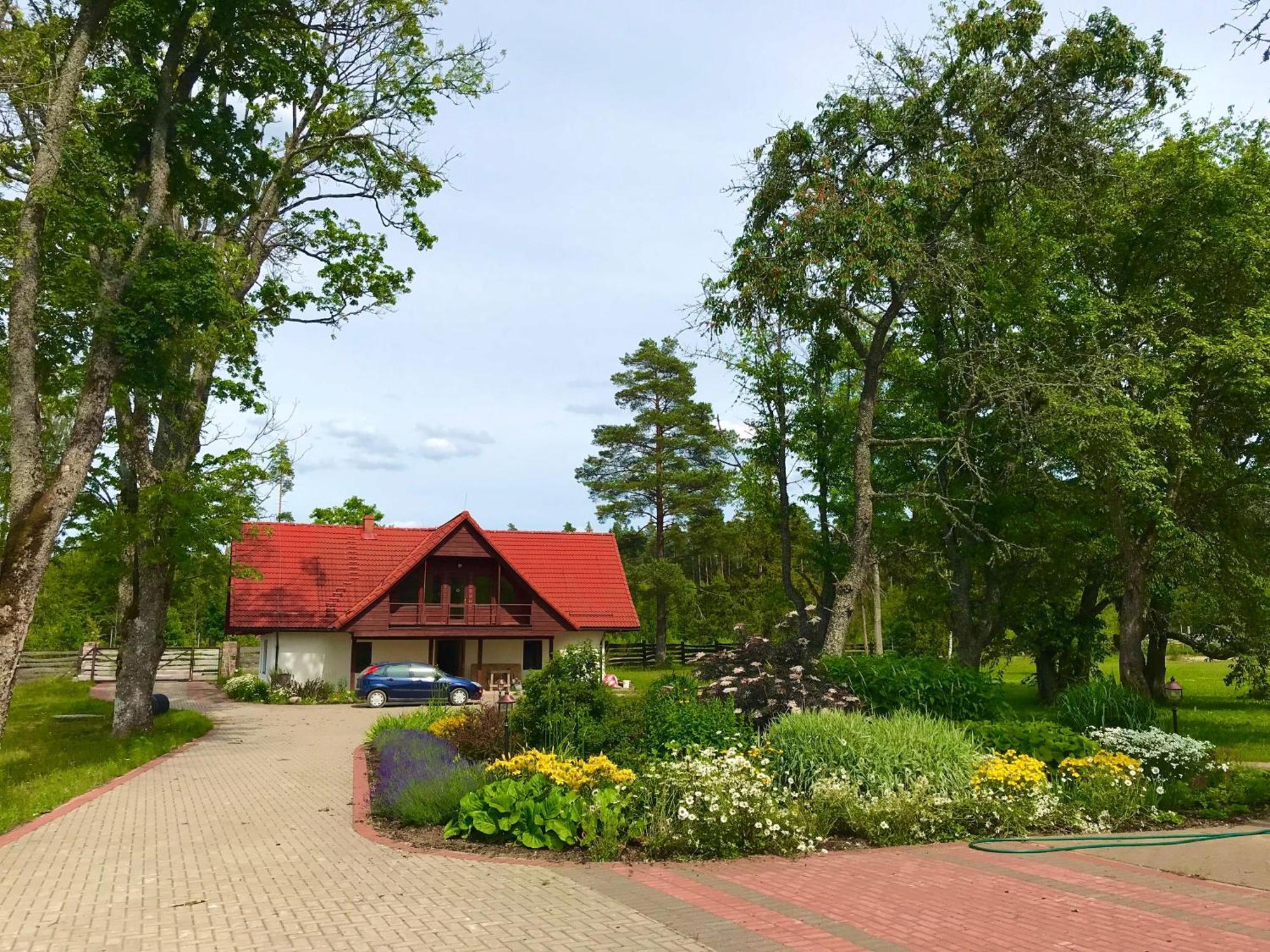 Hotel Pilskalni Ivande Exterior foto